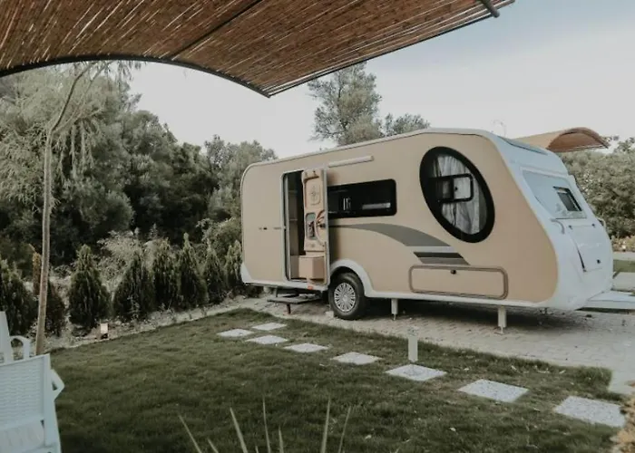 Güneş'te Karavan Apartamento